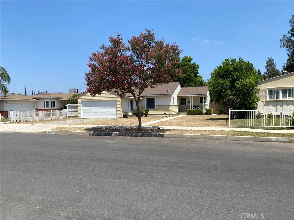 Winnetka, California 91306, United States, 3 Bedrooms Bedrooms, ,2 BathroomsBathrooms,Residential,Pending,175338