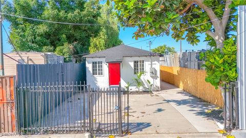 Photo of 9621 Laurel St, Los Angeles, CA 90002 (MLS # DW25270654)