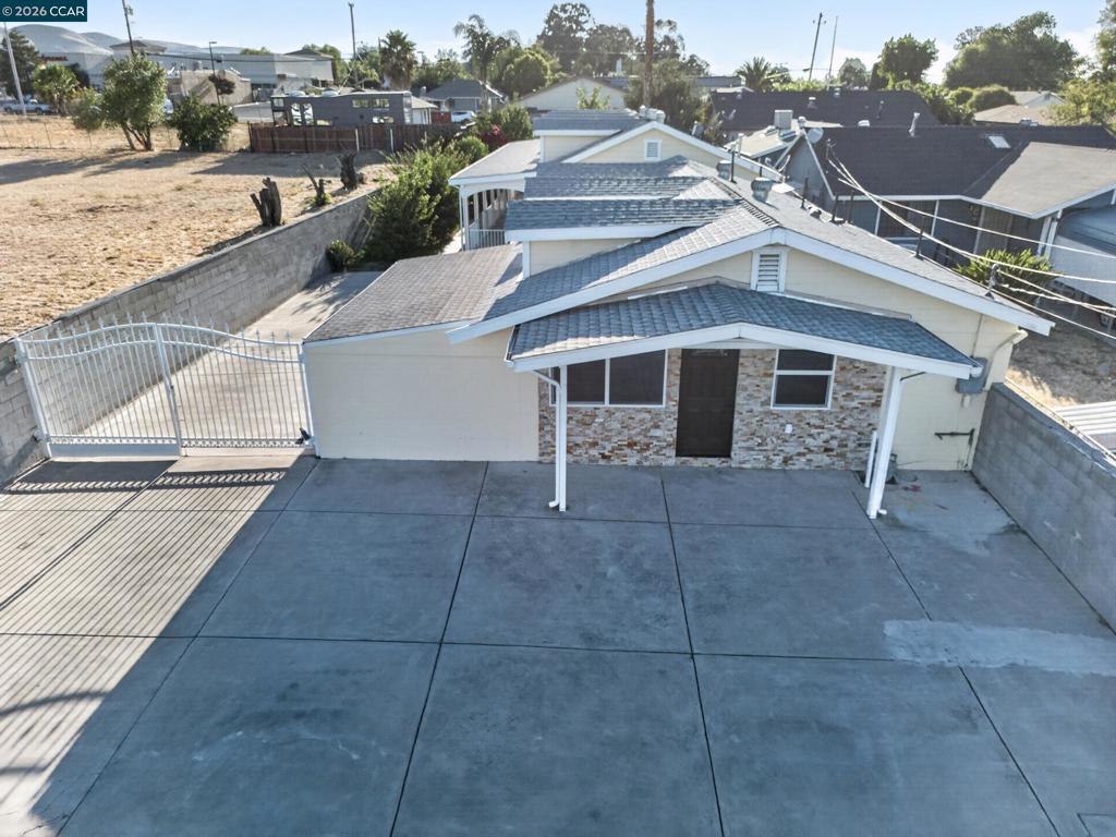 29 Solano Ave