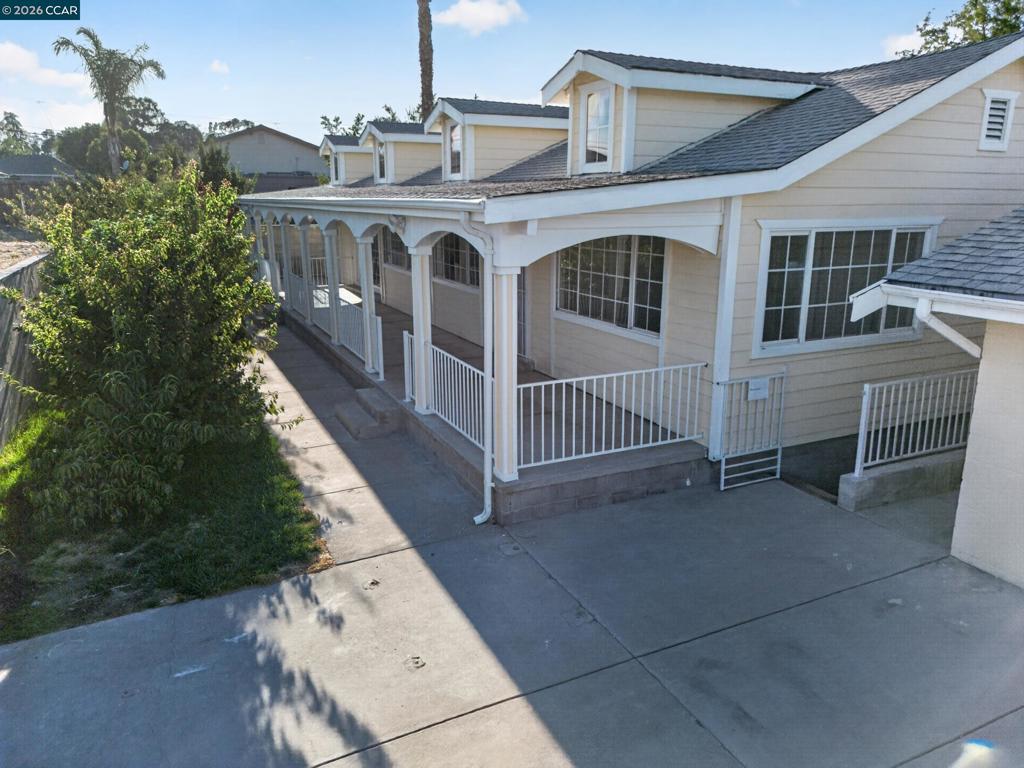29 Solano Ave