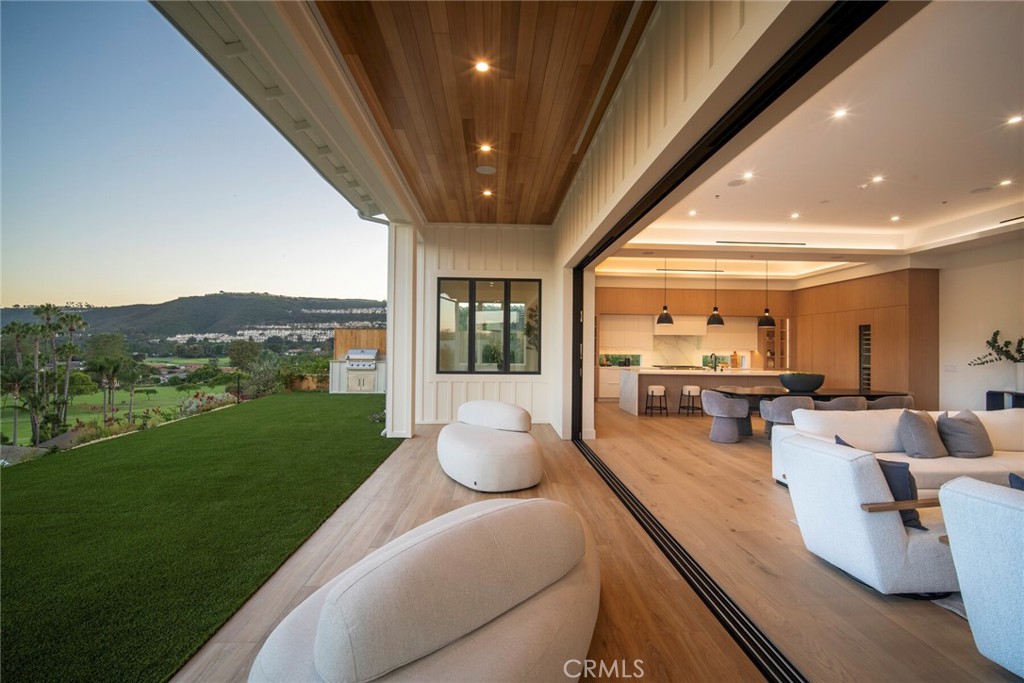 23892 Hillhurst Drive