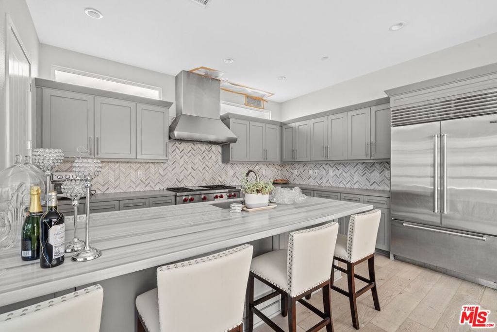Properties 4 12682 Millennium Drive