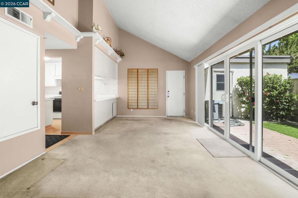 4 Long Creek Cir