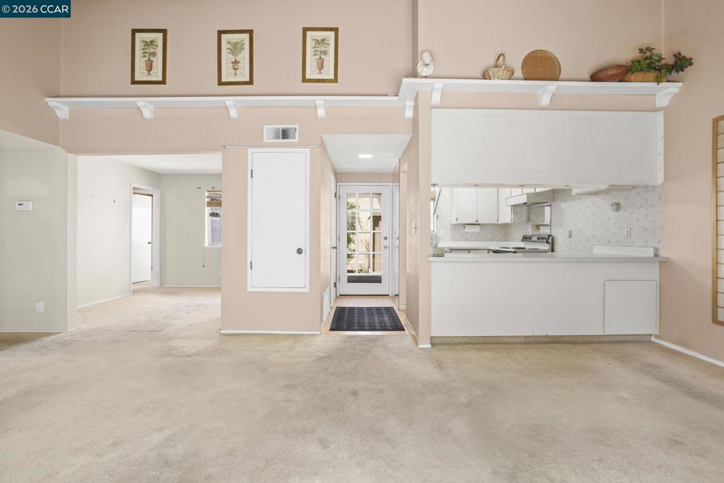 4 Long Creek Cir