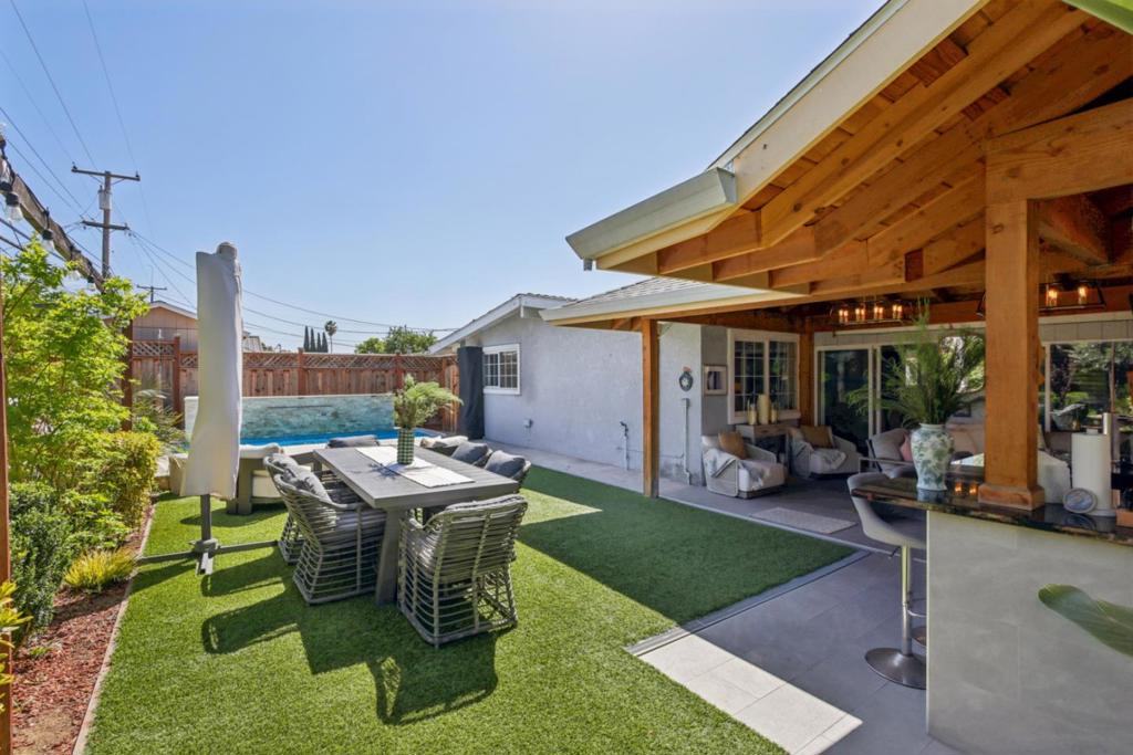 1370 Cathay Drive