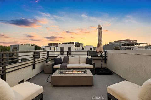 Photo of 162 Placemark, Irvine, CA 92614 (MLS # OC26040293)