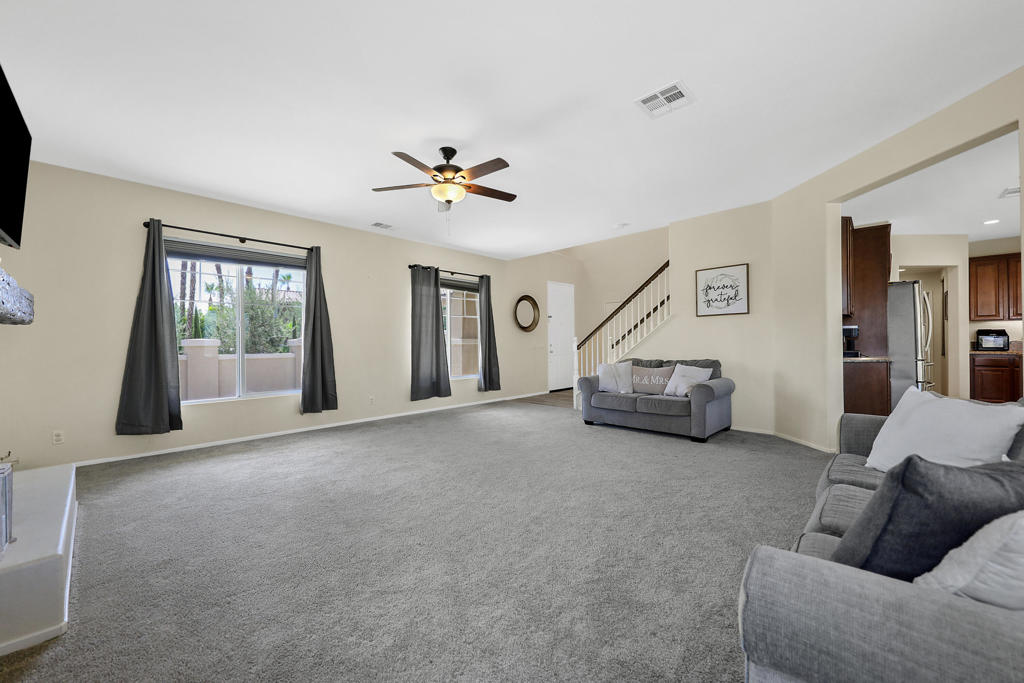 42771 Del Lago Court