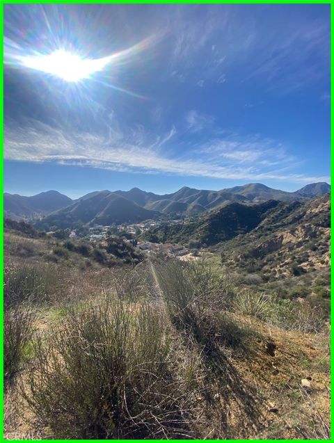 Photo of 5317 Justamere Avenue, Val Verde, CA 91384 (MLS # PW26004761)