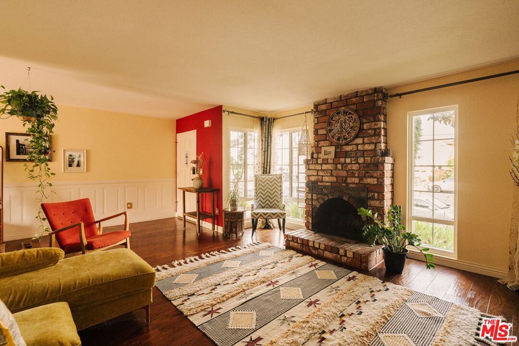 Photo of 16631 Algonquin Street, Huntington Beach, CA 92649 (MLS # 26727423)