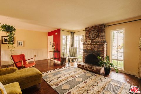 Photo of 16631 Algonquin Street, Huntington Beach, CA 92649 (MLS # 26727423)