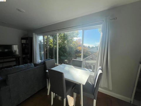 Photo of 2636 WARRING ST St, Berkeley, CA 94704 (MLS # 41152665)