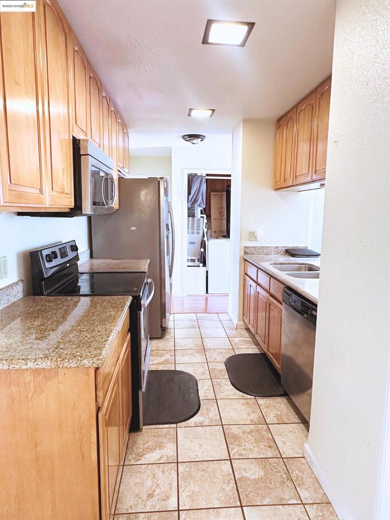 DOVER TERRACE - Residential