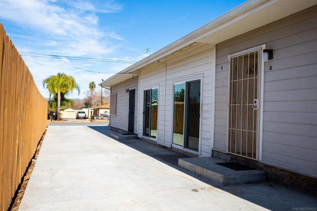 12643 Castle Court Dr