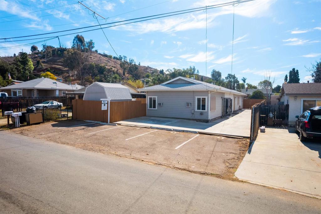 12643 Castle Court Dr