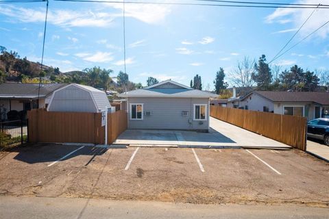 12643 Castle Court Dr Lakeside CA 92040