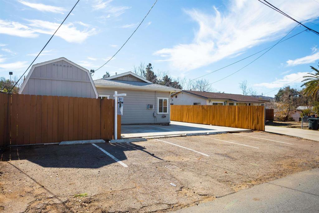 12643 Castle Court Dr