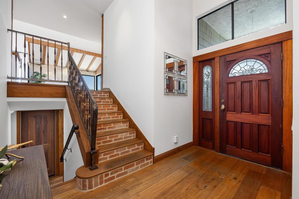 13374 Caminito Mar Villa
