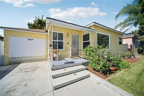 Photo of 1457 N Rose Street, Burbank, CA 91505 (MLS # SR26023870)