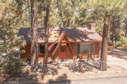 Photo of 44844 Manzanita Lane, Sugarloaf, CA 92386 (MLS # IG26094569)