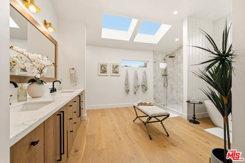 Tiny photo for 4034 Denny Avenue, Studio City, CA 91604 (MLS # 26861967)