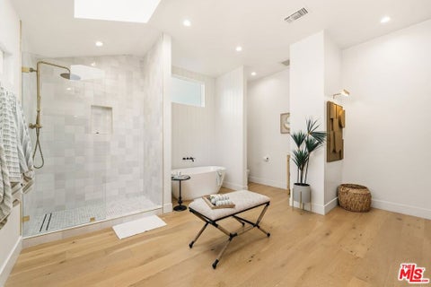 Tiny photo for 4034 Denny Avenue, Studio City, CA 91604 (MLS # 26861967)