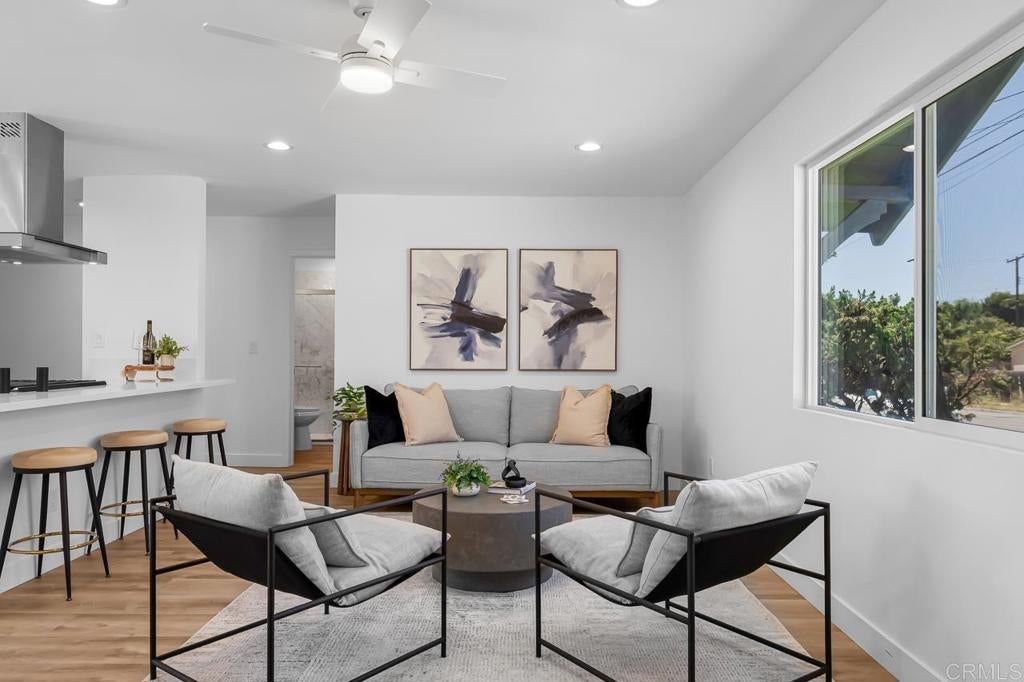 639 Worthington St.