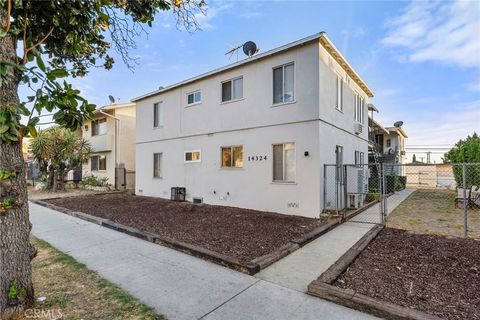 14324 Roscoe Boulevard Panorama City CA 91402