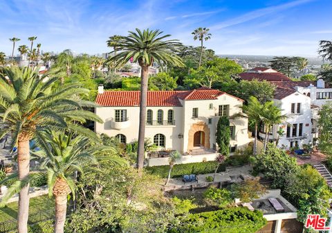 Photo of 6717 Whitley Terrace, Los Angeles, CA 90068 (MLS # 26757271)