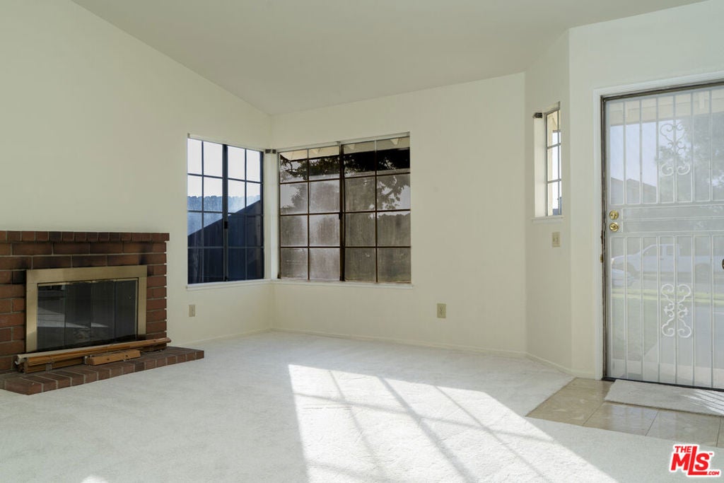 524 Ventura Avenue