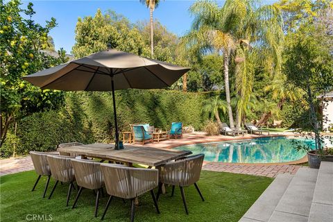 Photo of 4312 Klump Ave, Studio City, CA 91602 (MLS # SR26046473)