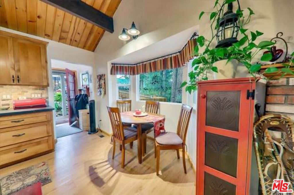 1241 Redwood Drive