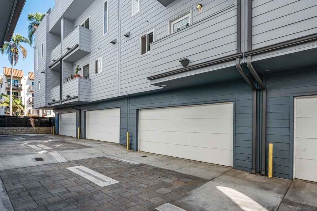 Hillcrest - Residential