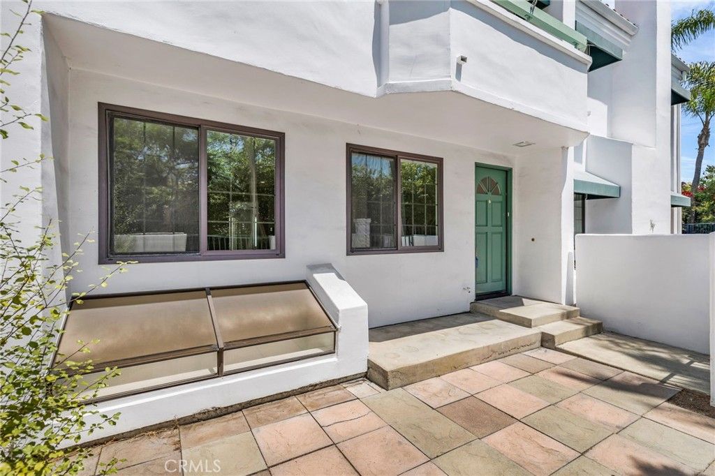 Photo of 19562 Pompano Lane Ln #108, Huntington Beach, CA 92648 (MLS # DW25176725)