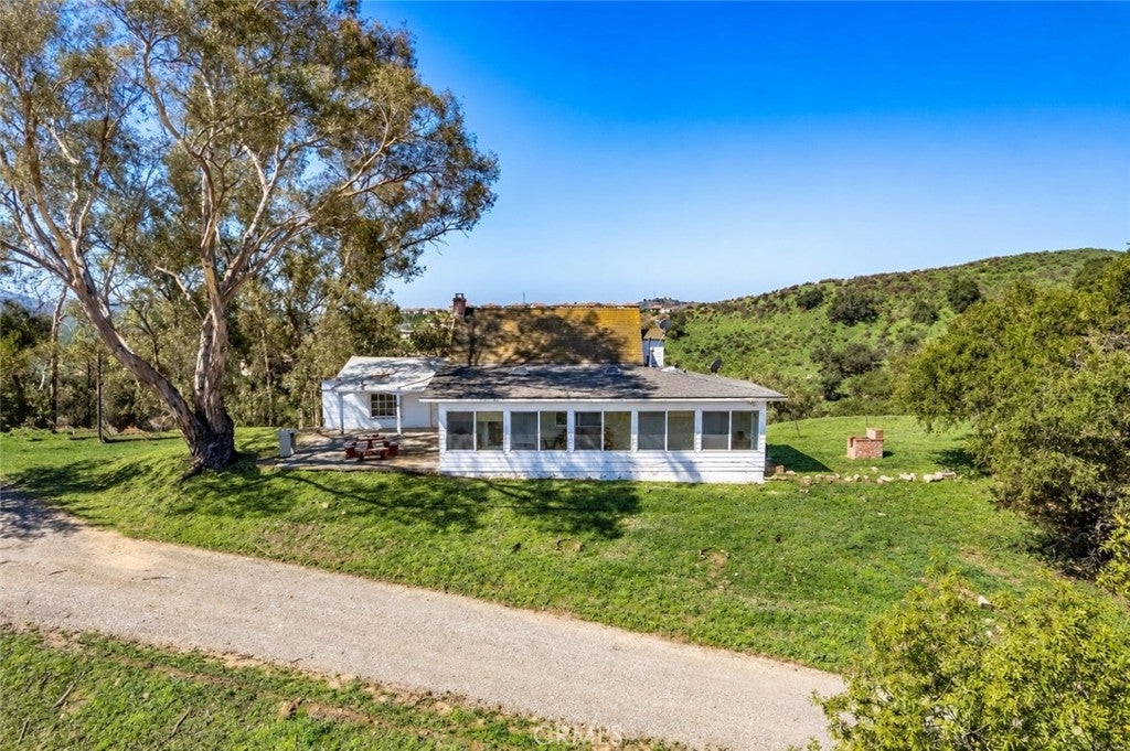16220 Canyon Hills Road
