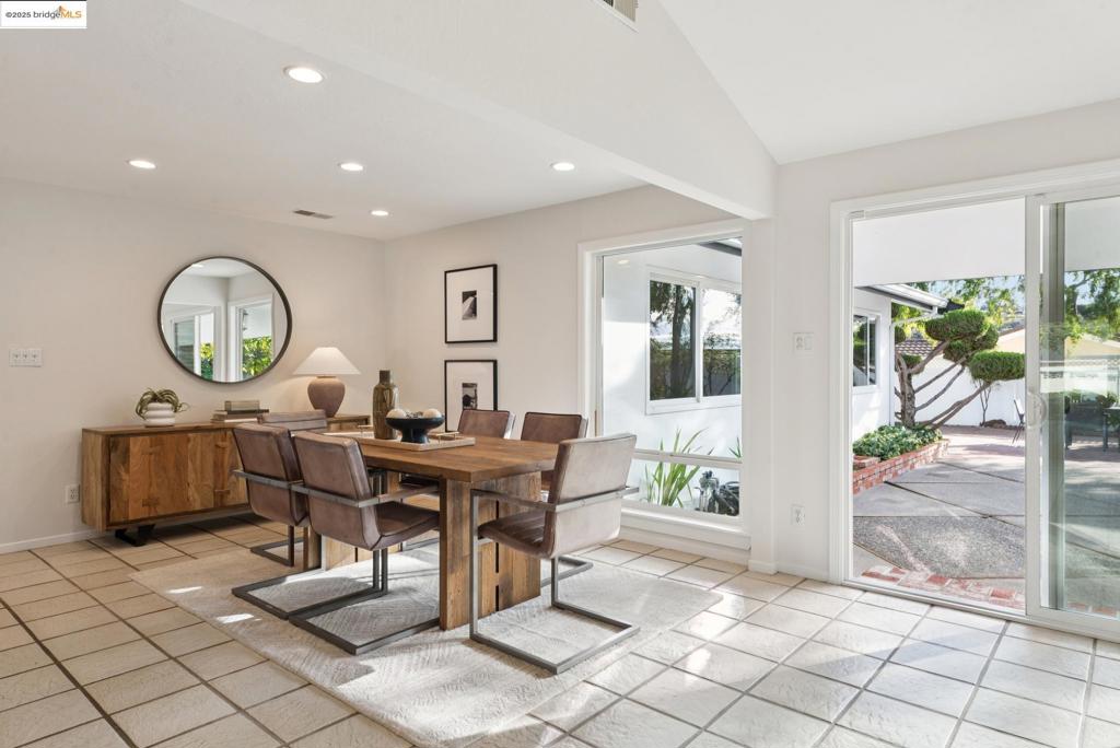 SEQUOYAH - Residential