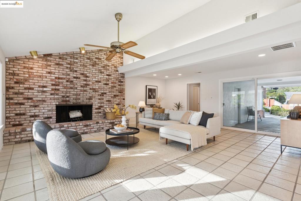 SEQUOYAH - Residential