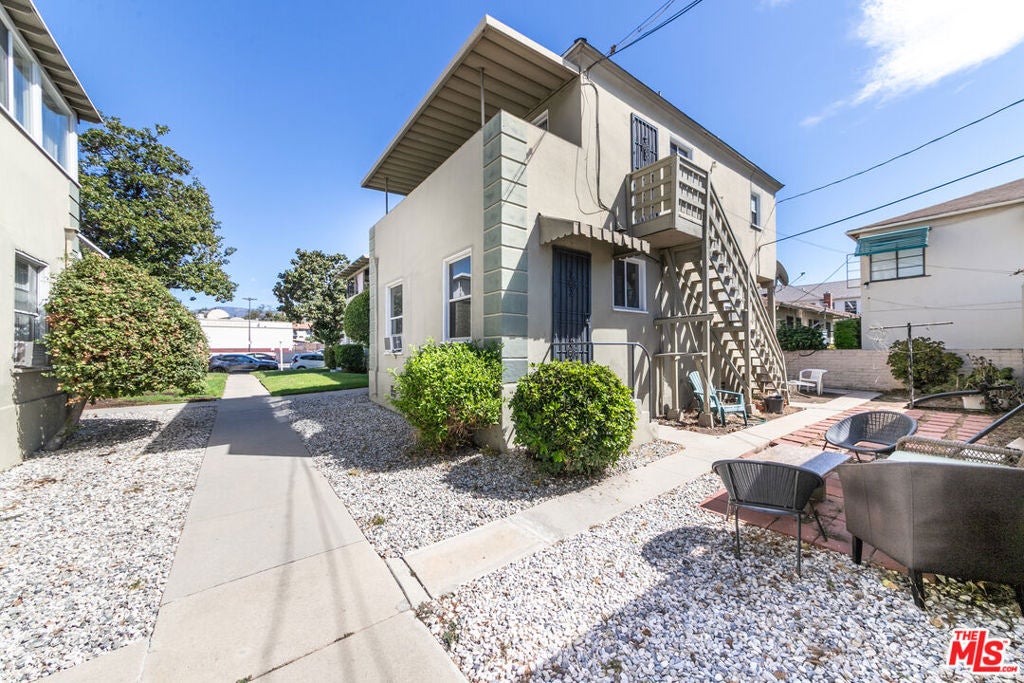 1418 E Wilson Avenue