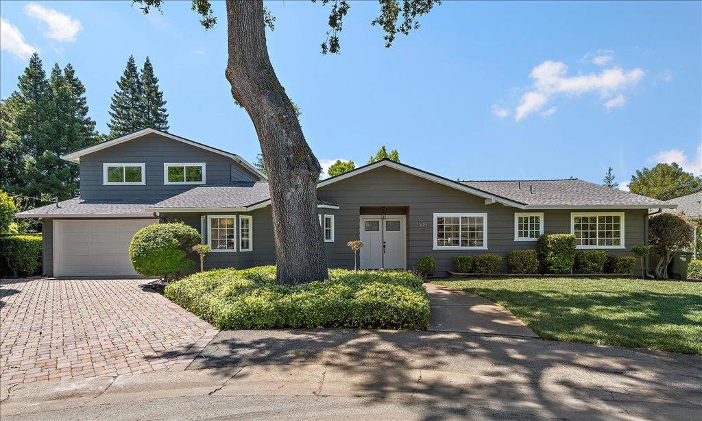 1345 Delfino Way