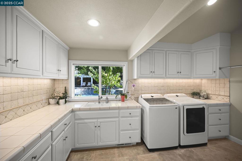 WOODCREEK - Residential