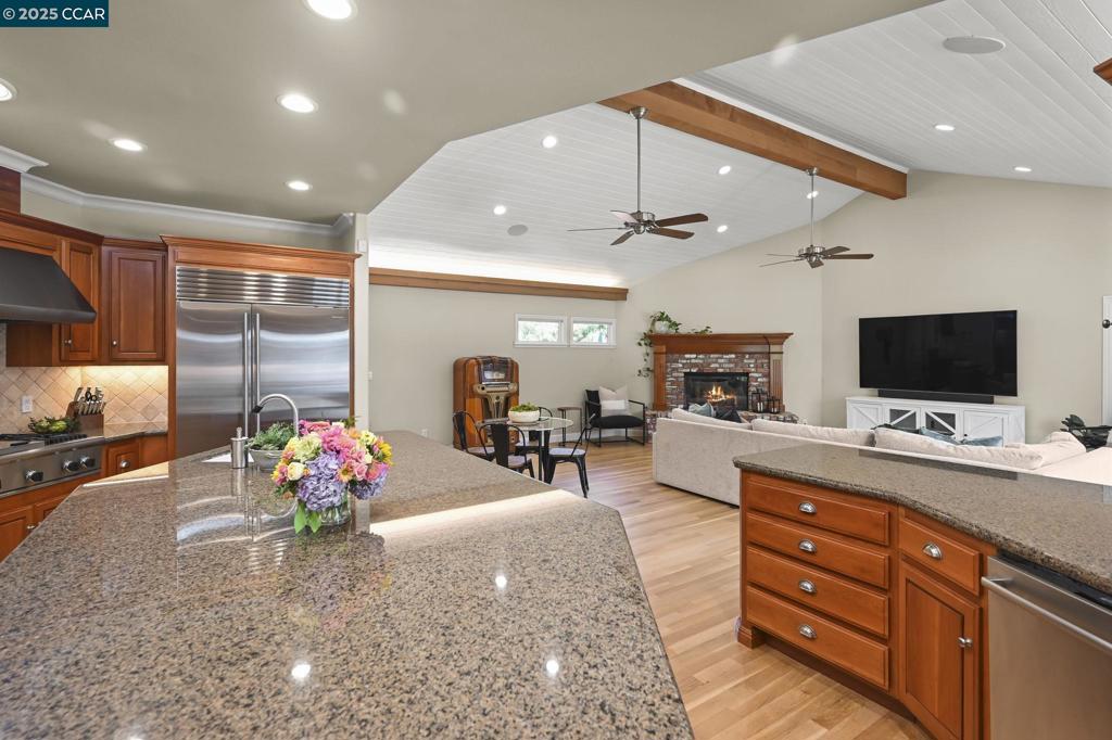 WOODCREEK - Residential