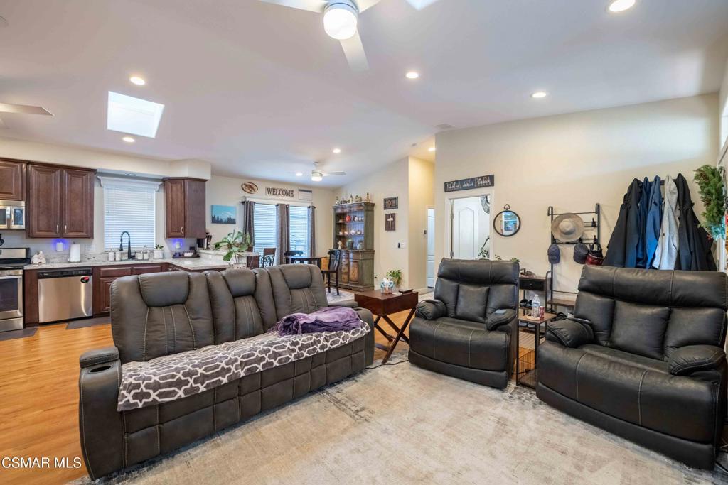 Ventu Villa Mobile Home-178 - 1000952 - Manufactured In Park