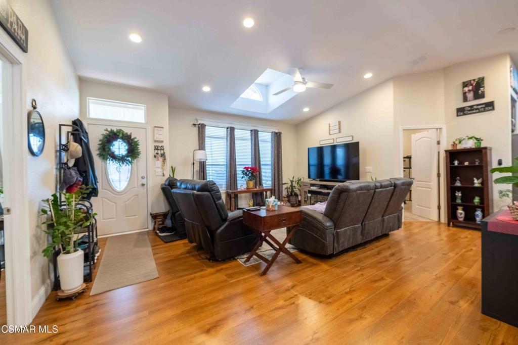 Ventu Villa Mobile Home-178 - 1000952 - Manufactured In Park