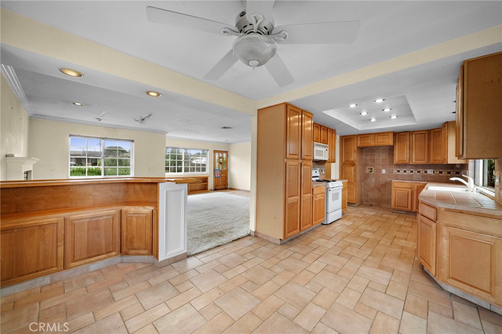 2113 Westminster Ave.