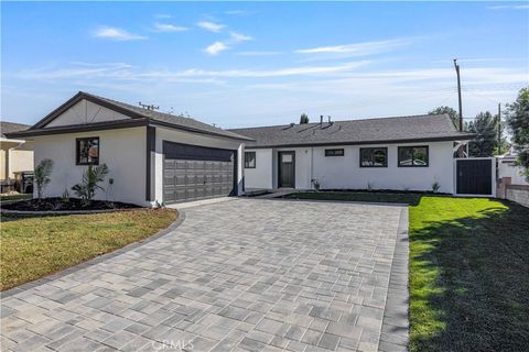 Photo of 22038 Alamogordo Road, Saugus, CA 91350 (MLS # SR25274007)