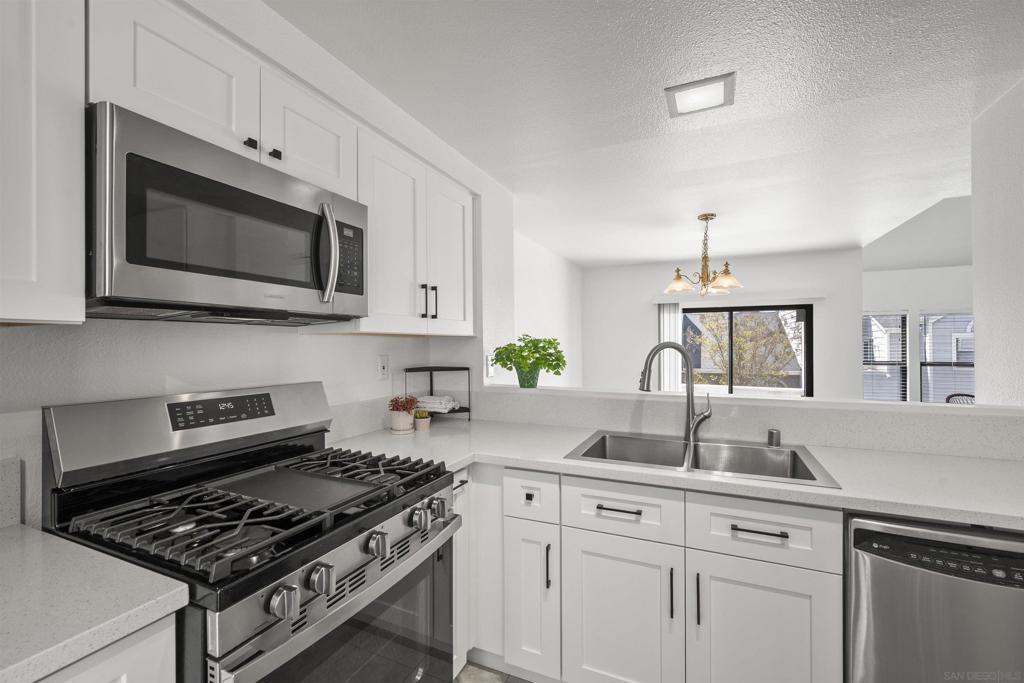 11061 Scripps Ranch