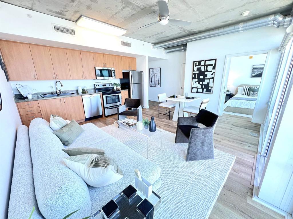 1080 Park Blvd 1514