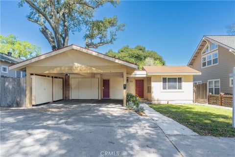Photo of 309 & 311 15th Street, Paso Robles, CA 93446 (MLS # NS25267945)