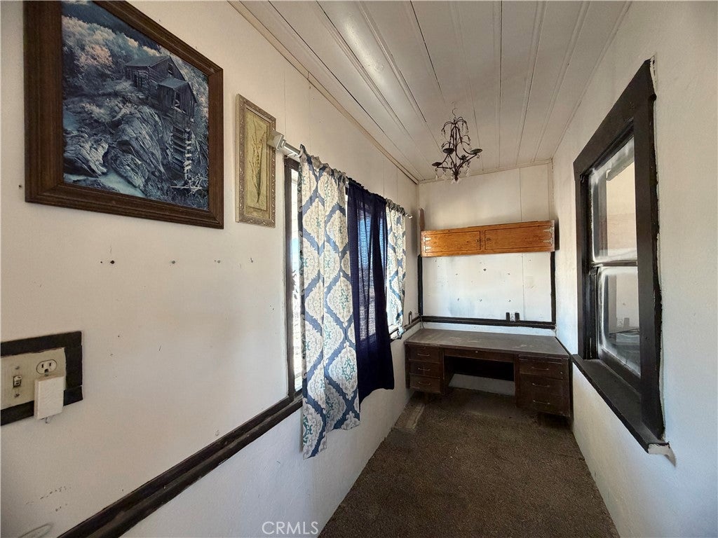 567 W Yermo