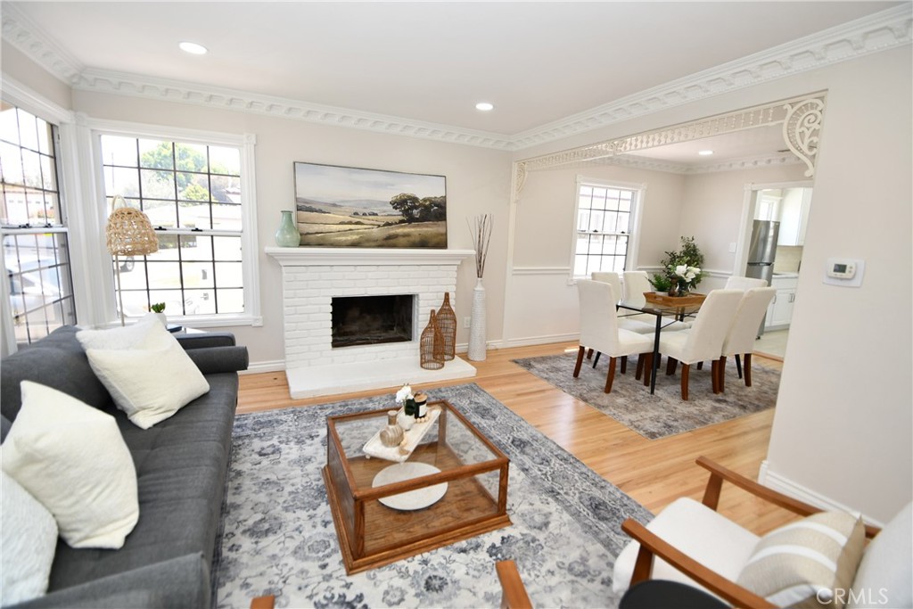 2326 W 183rd