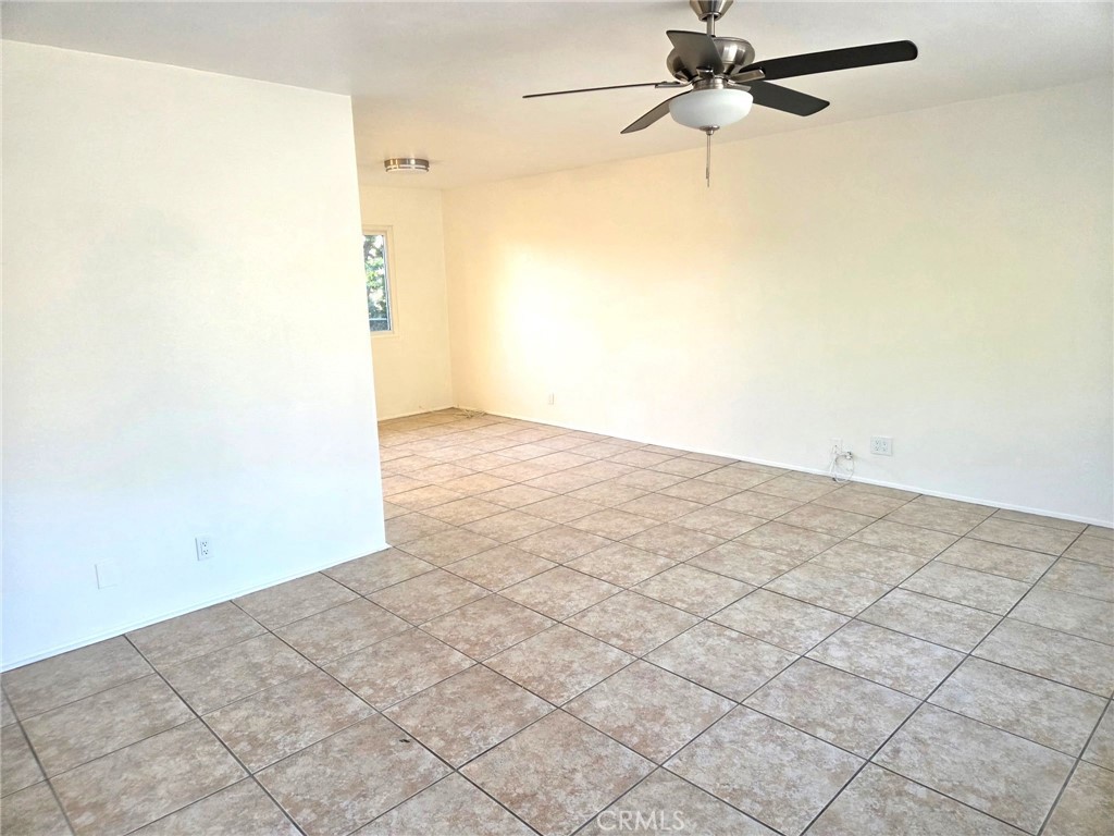 16060 Las Vecinas Drive